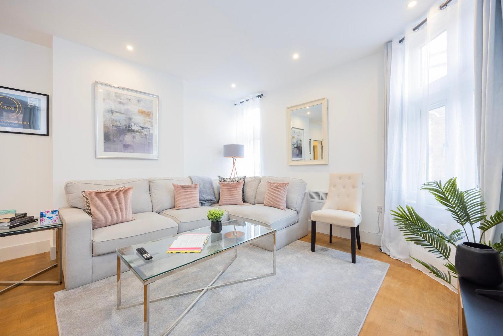 Block Of Apartments In Croydon ,Long Stays , Weekly & Monthly Offers , Contractors , Relocations , Leisure & Family Stays Dış mekan fotoğraf