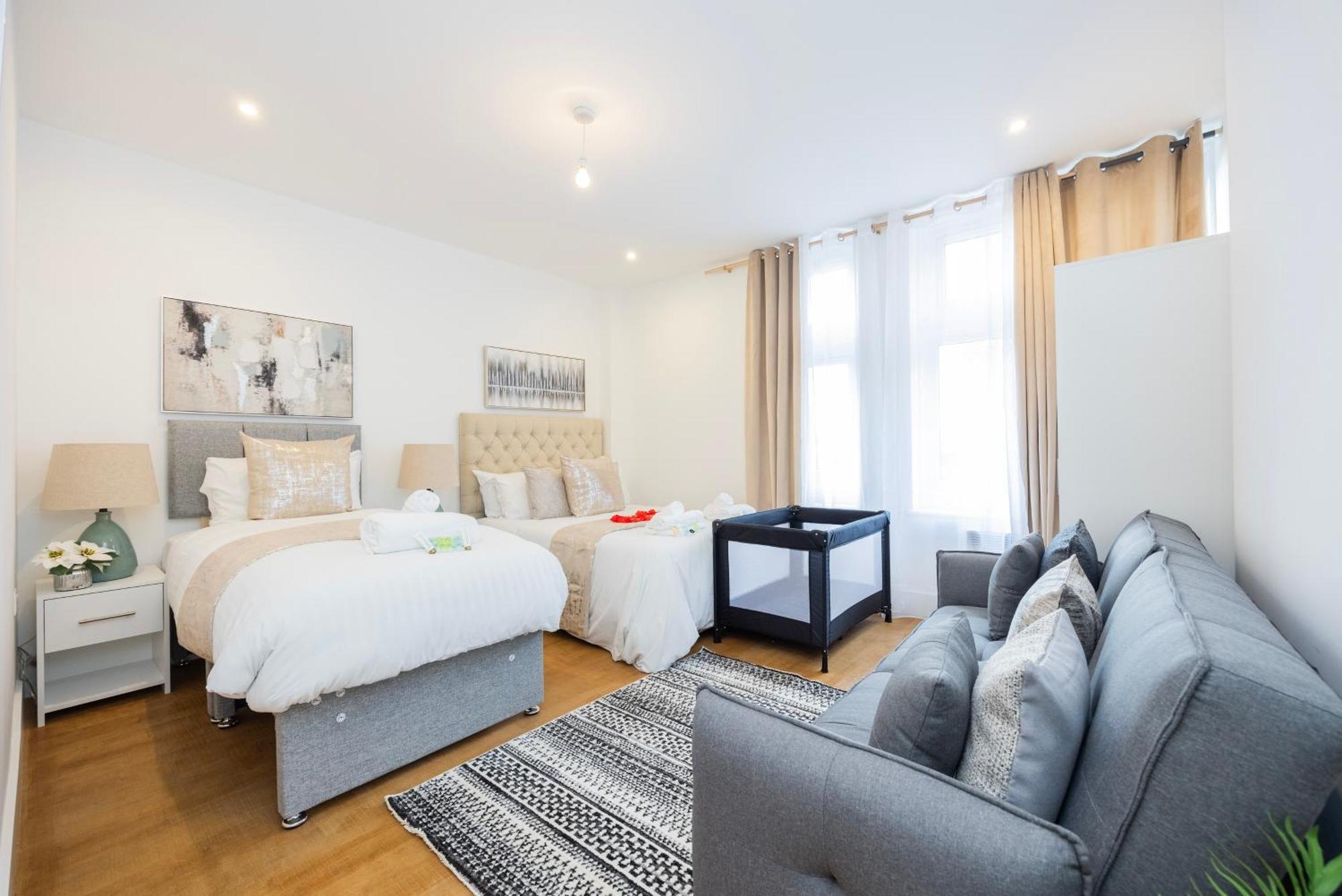 Block Of Apartments In Croydon ,Long Stays , Weekly & Monthly Offers , Contractors , Relocations , Leisure & Family Stays Dış mekan fotoğraf