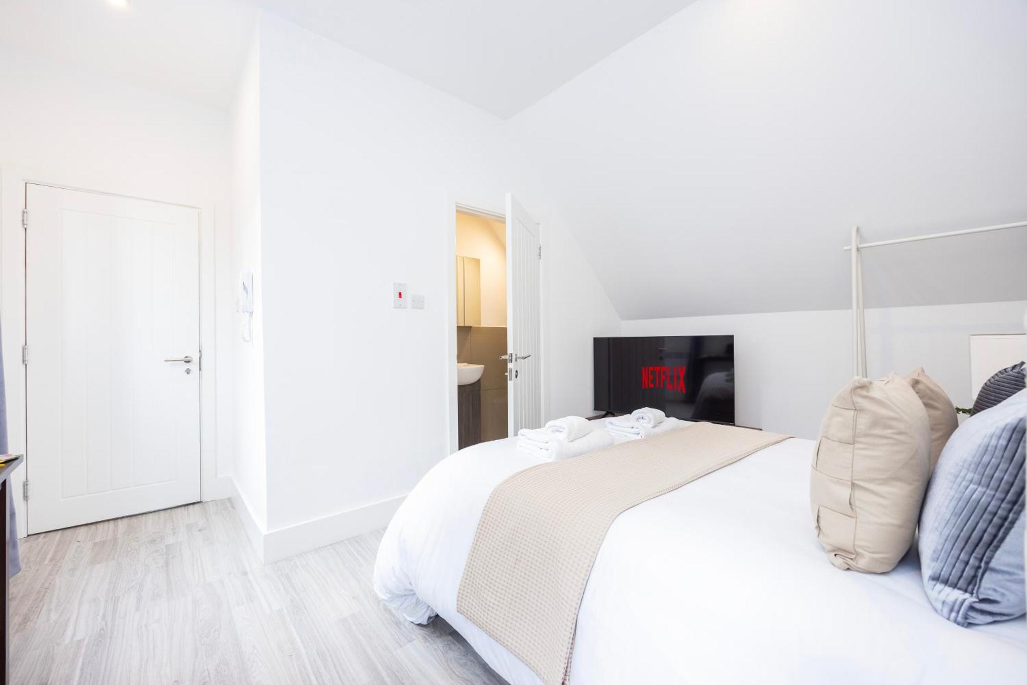 Block Of Apartments In Croydon ,Long Stays , Weekly & Monthly Offers , Contractors , Relocations , Leisure & Family Stays Dış mekan fotoğraf